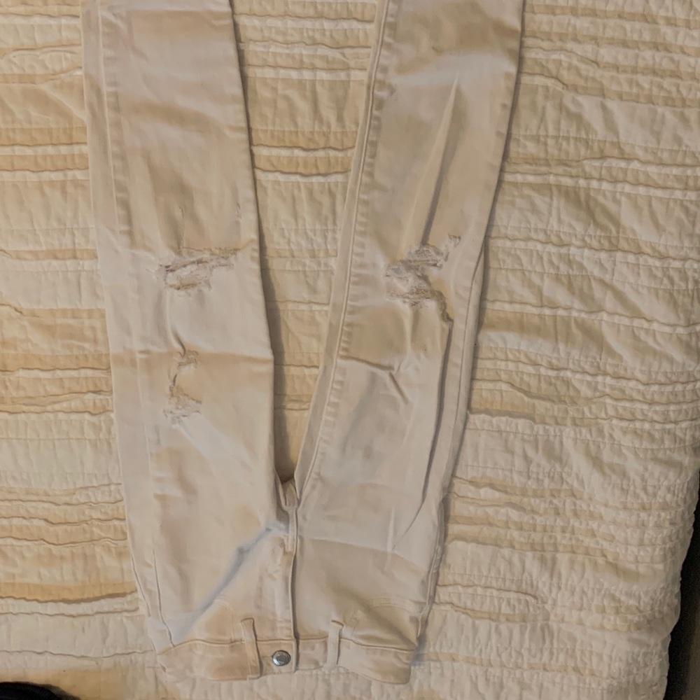 American Eagle white jeans
